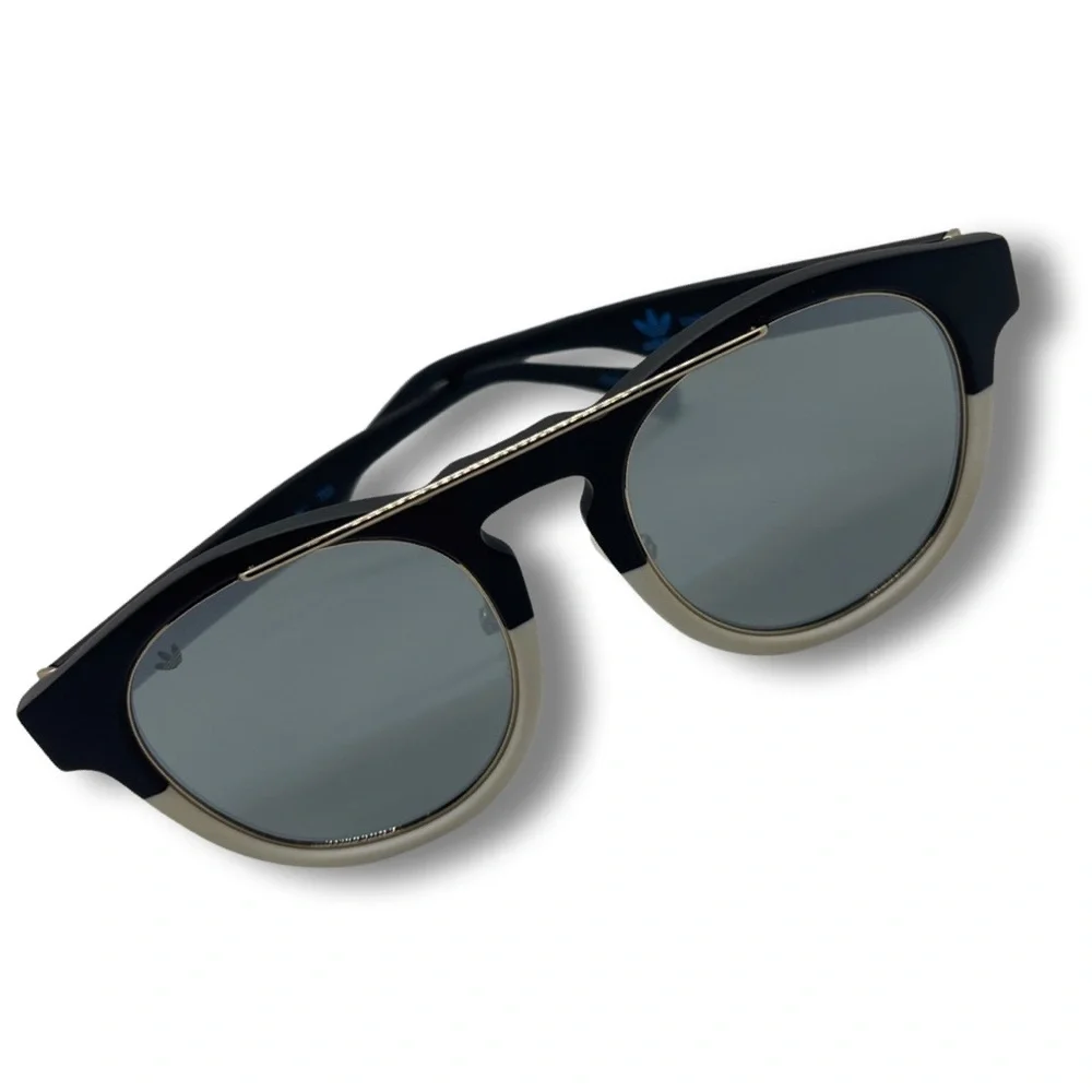 ADIDAS 😎 - Picture 10 of 13